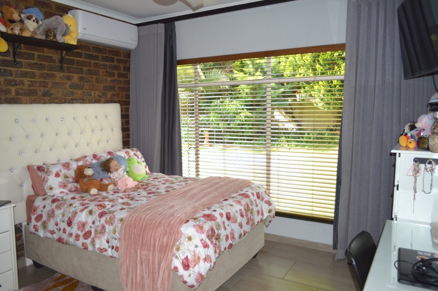 3 Bedroom Property for Sale in Wilkoppies North West